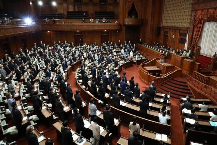 改正少年法が賛成多数で可決、成立した参院本会議＝2021年5月21日午後、国会内