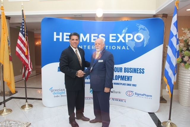 Στην έκθεση HERMES EXPO με τον πρώην δήμαρχο Τζίμ Πόλος του Highland Park στη Νέα Υερσέη.