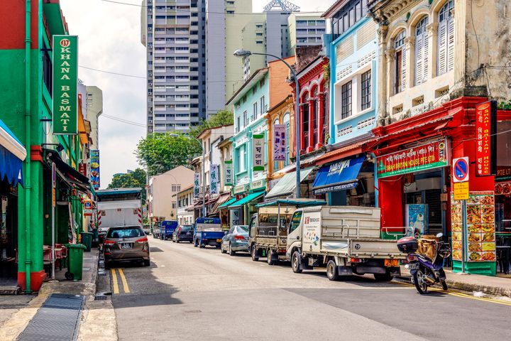 H πολύχρωμη Arab Street στην συνοικία Kampong της Σιγκαπούρης.