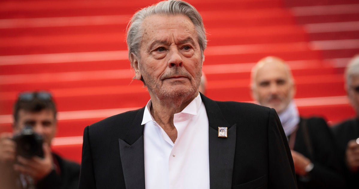 Alain Delon ist nicht bereit, durch Euthanasie zu sterben, und verbannt seinen wütenden Sohn Alain Delon ist nicht bereit, durch Euthanasie zu sterben, und verbannt seinen wütenden Sohn