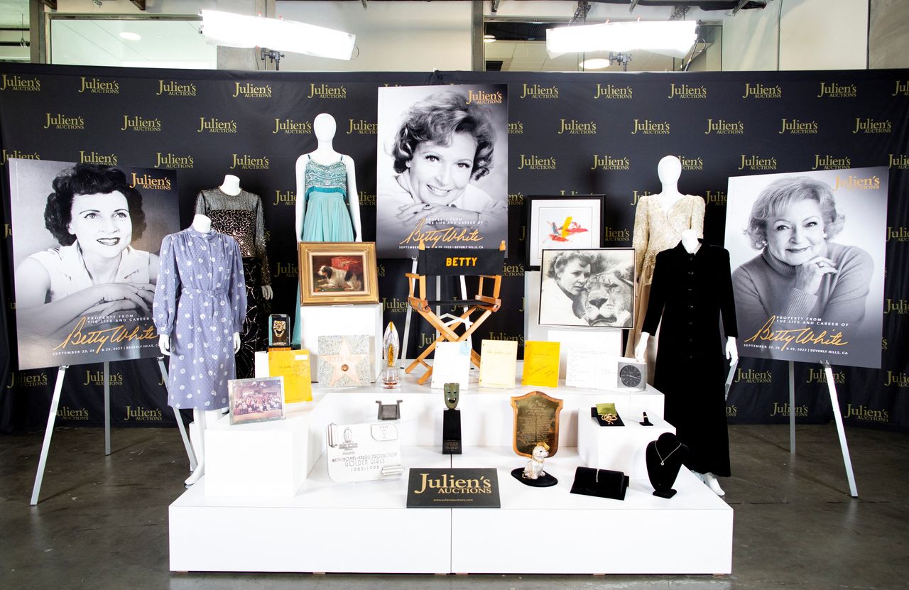 Αναμνηστικά και προσωπικά αντικείμενα της Μπέτι Γουάιτ, από την δημοπρασία «Property from the Life and Career of Betty White» που θα διεξαχθεί τον Σεπτέμβριο από τον Οίκο Julien's Auctions, στο Μπέβερλι Χιλς.