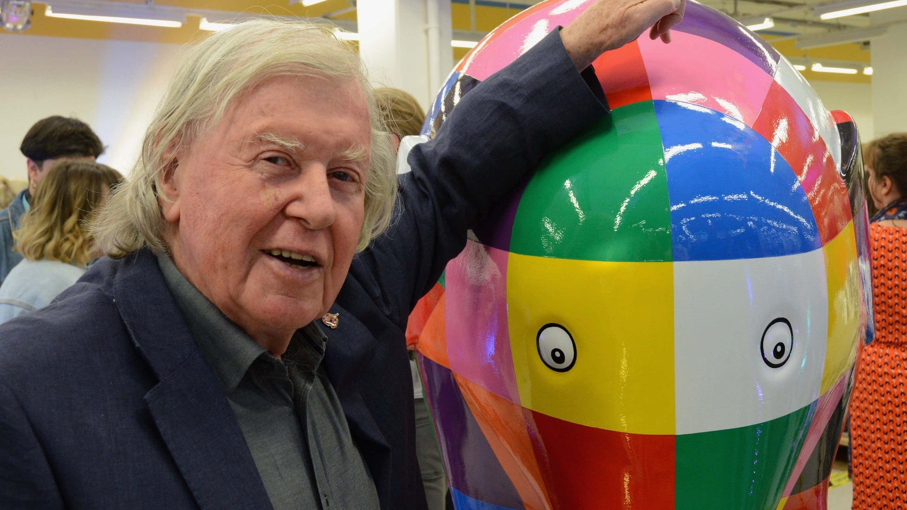 David McKee, Author Of Children's Books Elmer And Mr Benn, Has Died Aged 87 - Vimarsana News