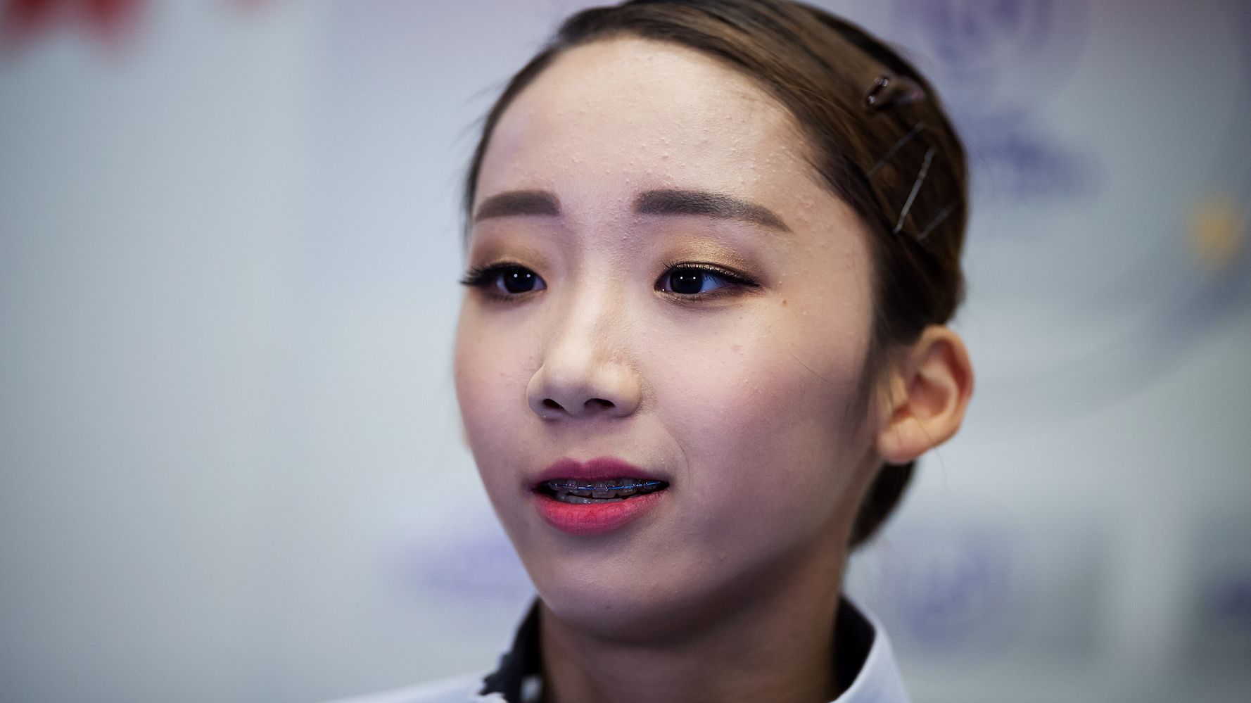 South Korean Actress Throws Incredible First Pitch at Baseball Game 