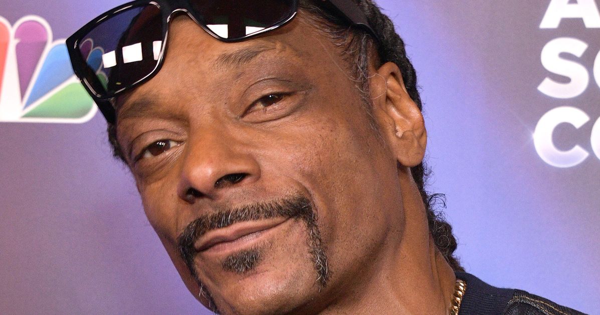 How Snoop Dogg Paid Tribute to His Late Mother During Super Bowl