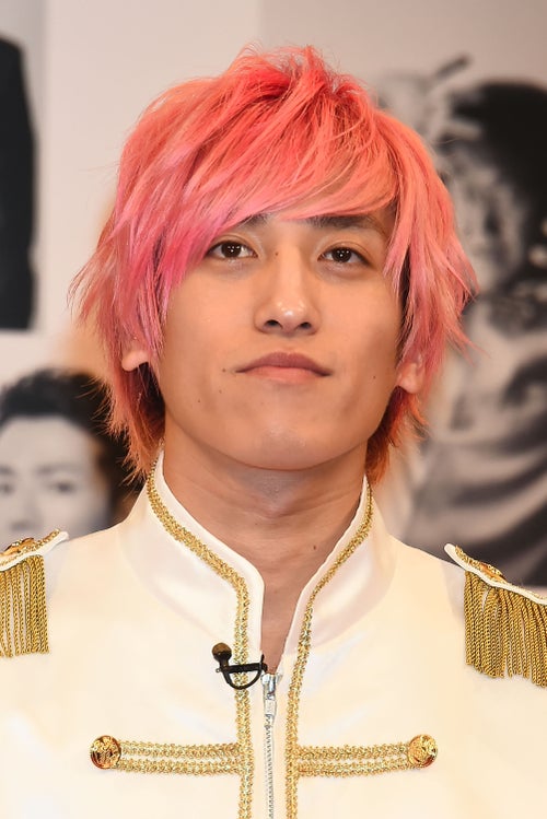 EXIT 兼近大樹　前髪クリップ2種 第2弾：情報解禁】 EXIT 兼近大樹 1st写真集 『虚構』8月18日(金
