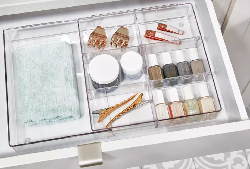 Organise The Mess In Your Bathroom With These Essential Tidying Items ...