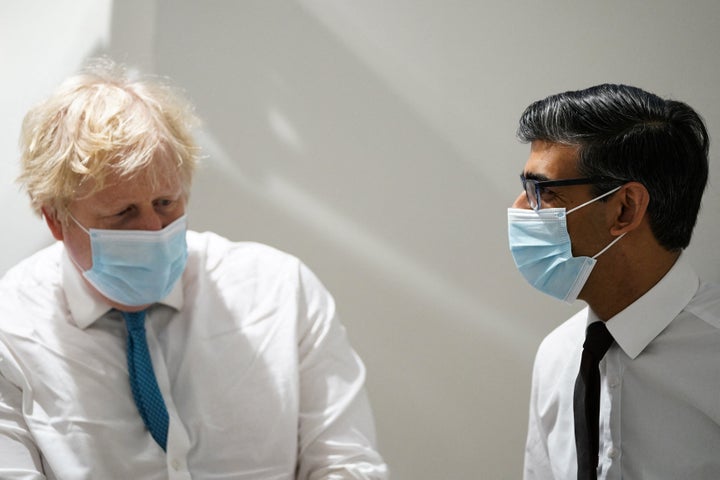 Boris Johnson y Rishi Sunak