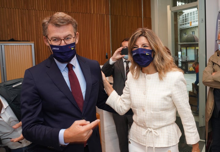 Alberto Núñez Feijóo y Yolanda Díaz, en una acto en Santiago de Compostela.