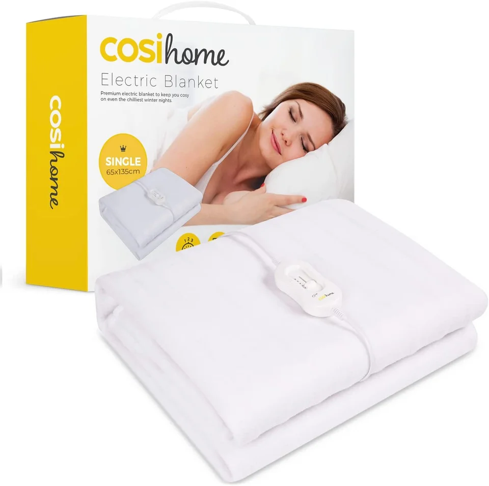 Everyone's Loving Aldi's Electric Blankets Thanks To Martin Lewis |  HuffPost UK Life