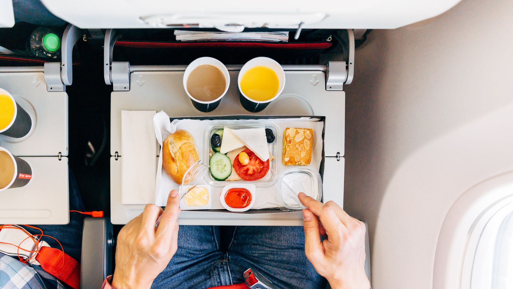 The Best And Worst Foods To Eat On A Plane