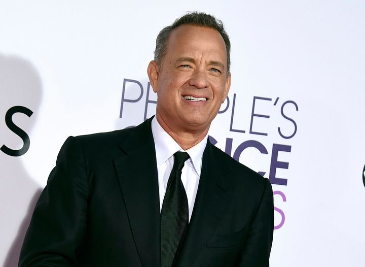 Tom Hanks arrives at the People's Choice Awards at in Los Angeles on Jan. 18, 2017.