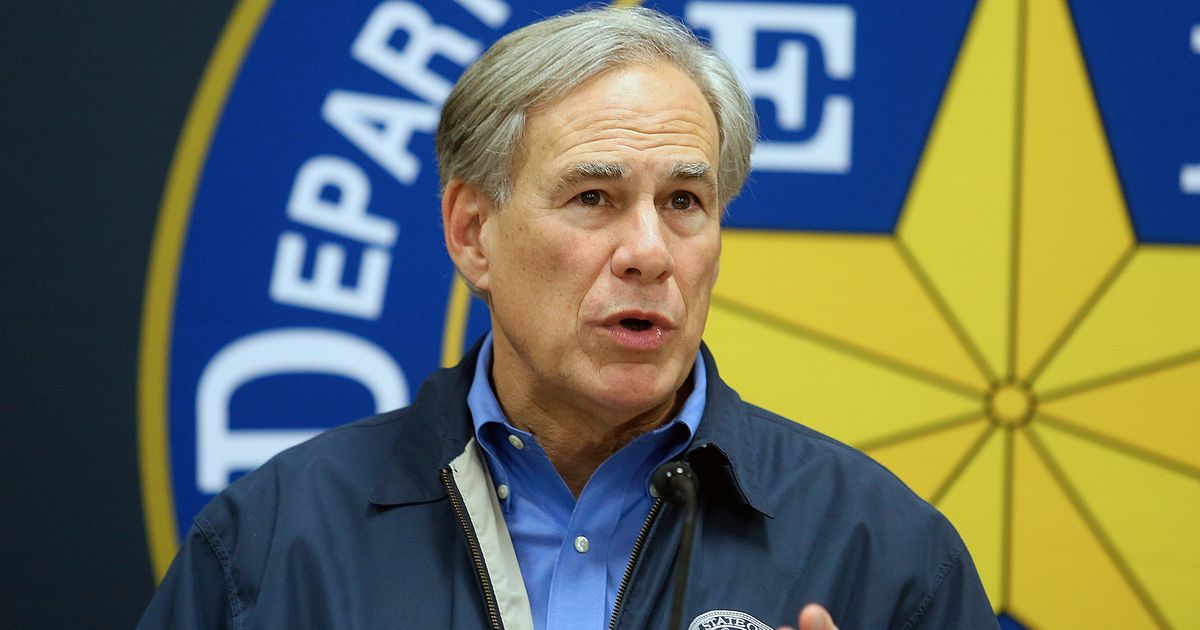 Texas Governor Dumps First Busload Of Migrants In DC For Political Stunt