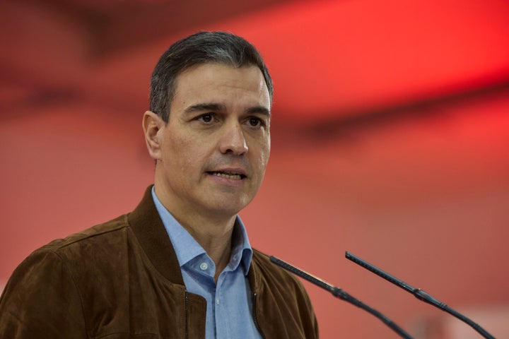 MADRID, SPAIN - APRIL 09: The President of the Government, Pedro Sanchez, speaks at a PSOE event at the Espacio Rastro in Madrid, on April 9, 2022, in Madrid, Spain. The national and regional socialist parties want to show their unity in what has been the most complicated week for the PP of Madrid, marked by the scandal of the bribes to two businessmen for the sale of masks in which the cousin of the mayor of Madrid is allegedly involved. (Photo By Jesus Hellin/Europa Press via Getty Images)