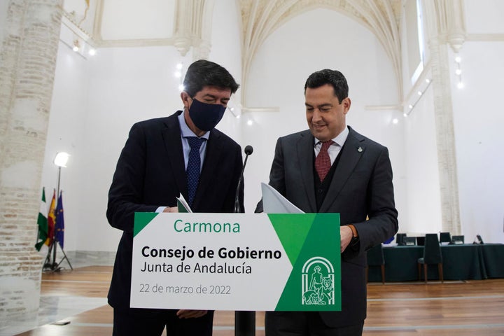 El presidente de la Junta de Andalucía, Juanma Moreno, y el vicepresidente, Juan Marín, en una foto de archivo.
