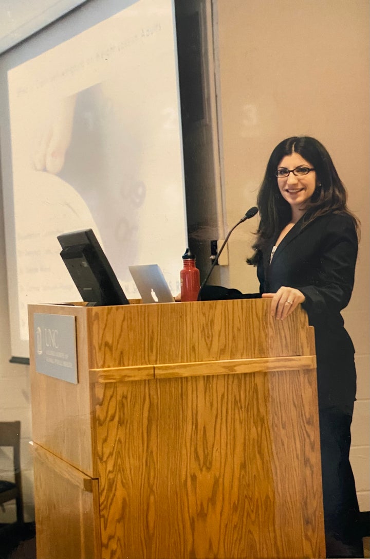 Presenting my dissertation 10 years ago. If you look closely, the screen shows the title of my talk, which was all about obesity and daily weighing.