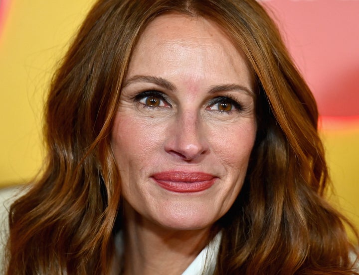 See Julia Roberts Stop Her 'View' Interview to Shout-Out Whoopi