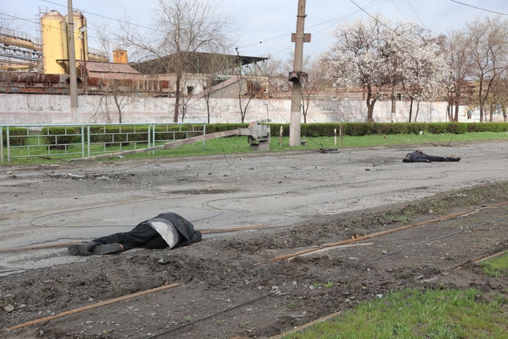 Muerte en las calles de Mariúpol