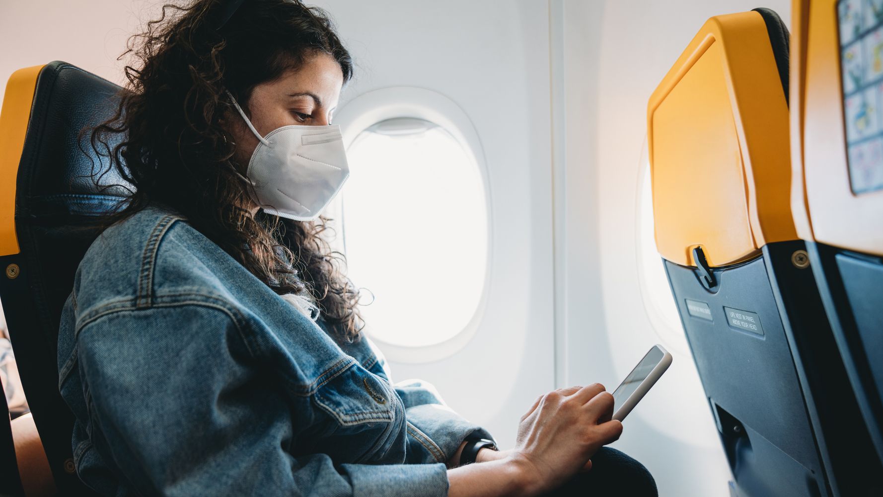How Much Does One-Way Masking Protect You From COVID On A Plane?