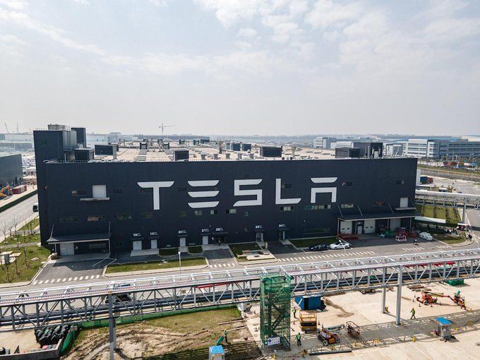 Το εργοστάσιο της Tesla στην Σανγκάη