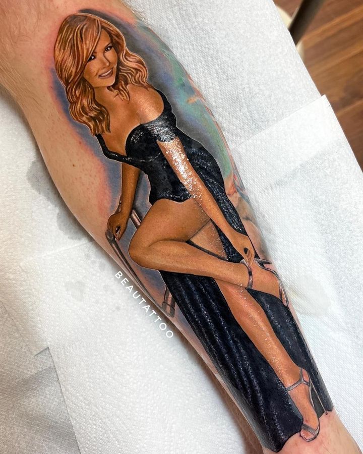 Amanda Holden has been etched on a Heart listener's leg