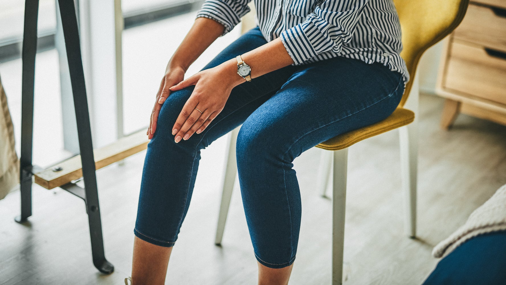 Got Knee Pain? Experts Swear By These 8 Tips For Relief.