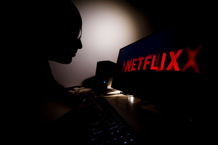 Por qué Netflix se tambalea: las claves de la huida de suscriptores.