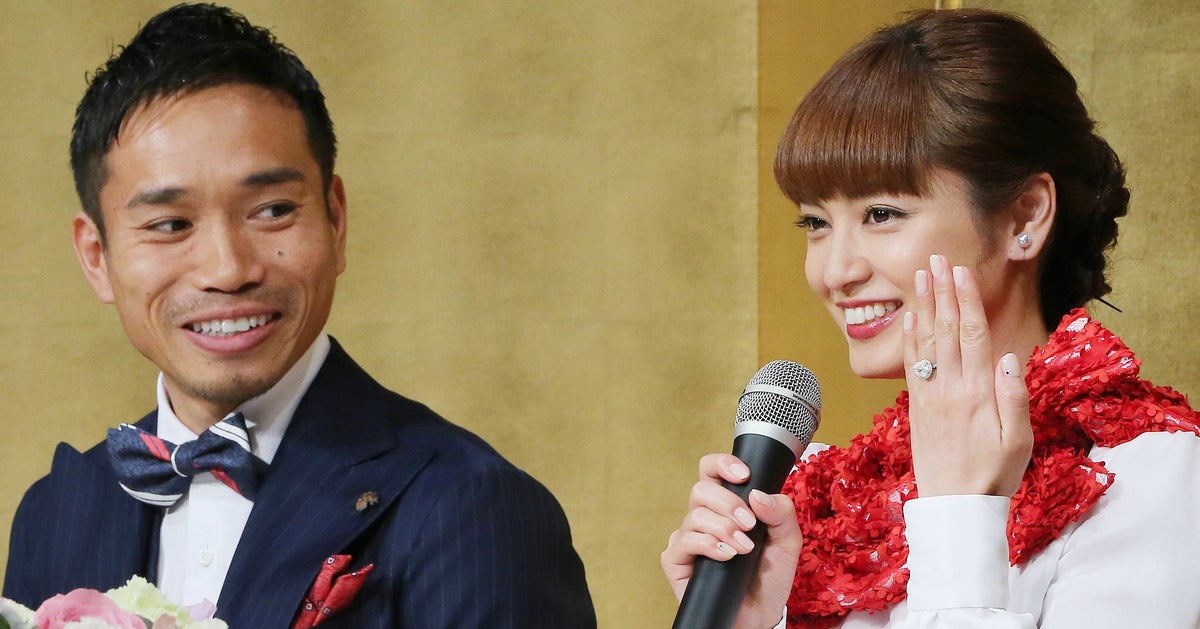 平愛梨さん 幸せあふれる家族5人のショットを公開 三男の1歳の誕生日に 生まれた日のことを今でも覚えてる 画像 ハフポスト News 平愛梨さん 幸せあふれる家族5人のショットを公開 三男の1歳の誕生日に 生まれた日のことを今でも覚えてる 画像 ハフポスト News