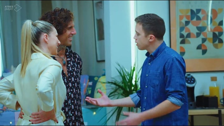 Errejón junto a Anne Igartiburu y Josef Ajram.
