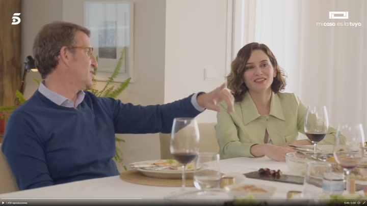 Feijóo y Ayuso con Bertín Osborne en 'Mi casa es la tuya'.