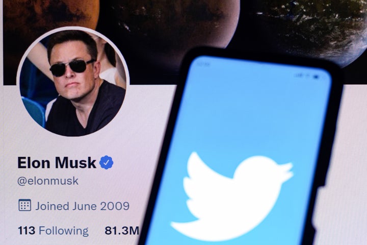  The billionaire Elon Musk bought 9% of Twitter, an investment of USD 3 billion.