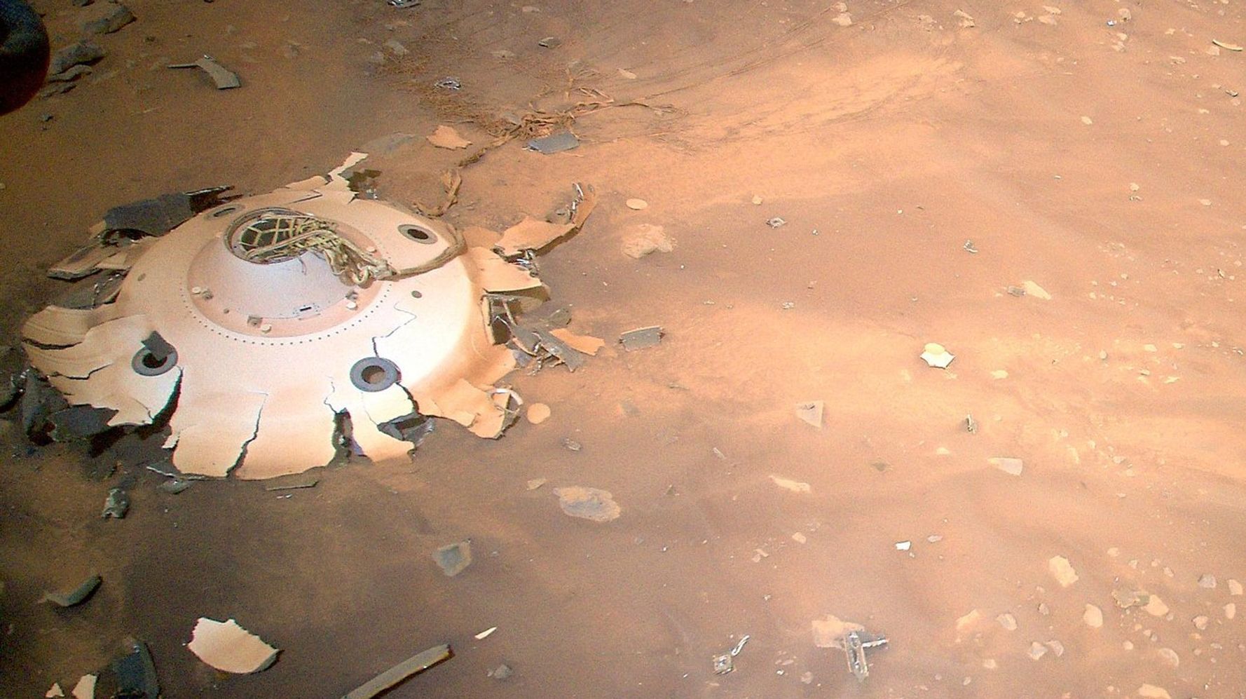 Ingenuity, l'hélicoptère de la Nasa sur Mars a pris cette photo improbable