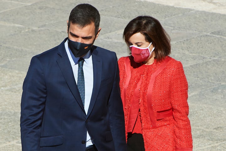 Pedro Sánchez y Margarita Robles.