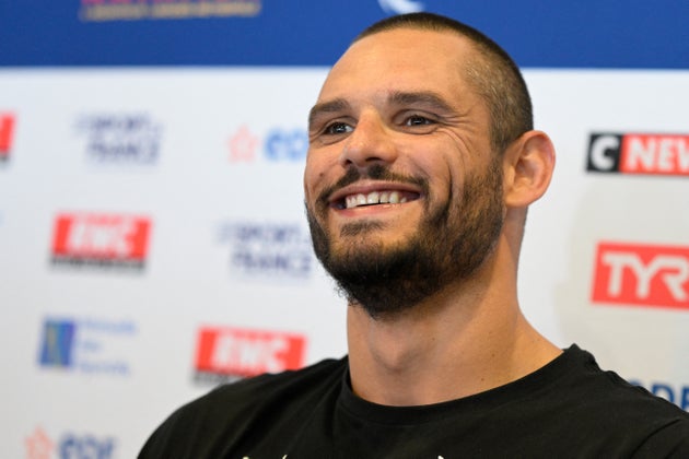 Florent Manaudou en conférence de presse aux championnats de France de natation à Limoges, le 4 avril