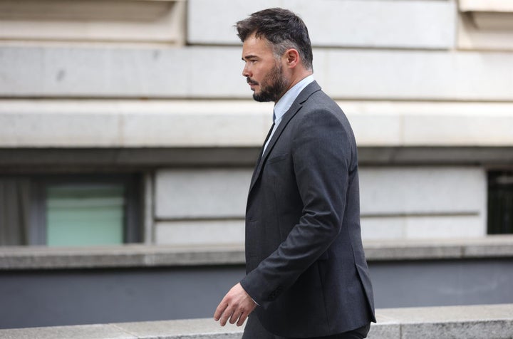 El portavoz de Esquerra Republicana (ERC) en el Congreso, Gabriel Rufián, a su llegada al Congreso de los Diputados el 28 de abril de 2022, en Madrid.