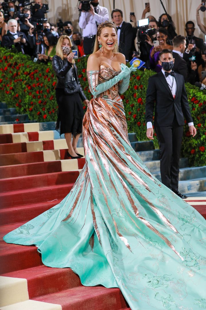 The theme for 2022 — "In America: An Anthology of Fashion" — had a dress code of <a href="https://www.vogue.com/article/the-met-gala-2022-dress-code-gilded-glamour" target="_blank" role="link" class=" js-entry-link cet-external-link" data-vars-item-name=""gilded glamour."" data-vars-item-type="text" data-vars-unit-name="6271560ae4b01131b127e1af" data-vars-unit-type="buzz_body" data-vars-target-content-id="https://www.vogue.com/article/the-met-gala-2022-dress-code-gilded-glamour" data-vars-target-content-type="url" data-vars-type="web_external_link" data-vars-subunit-name="article_body" data-vars-subunit-type="component" data-vars-position-in-subunit="3">"gilded glamour."</a>