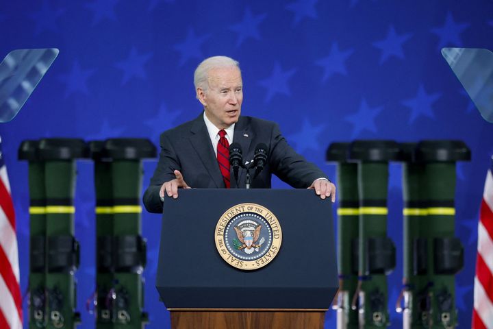 U.S. President Joe Biden delivers remarks on arming Ukraine, after touring a Lockheed Martin weapons factory in Troy, Alabama, U.S. May 3, 2022. REUTERS/Jonathan Ernst