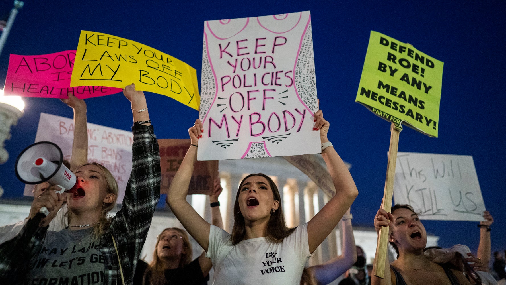 Protesting Tips: What To Wear, Bring And Do To Protect Yourself