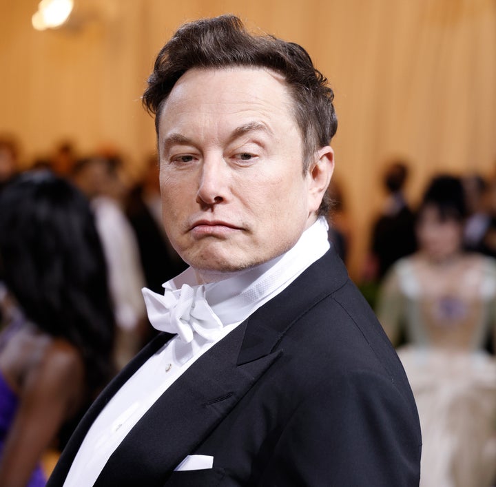 Elon Musk, en la alfombra roja de la Gala Met el 2 de mayo de 2022.