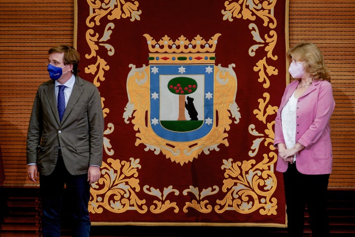 José Luis Martínez-Almeida y Engracia Hidalgo