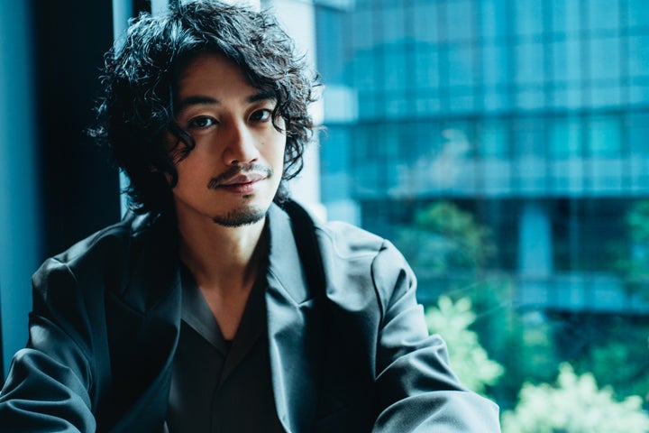 当たり前の 犠牲 を見直す時 斎藤工さんが 撮影現場に 託児所 を作る理由 ハフポスト アートとカルチャー 当たり前の 犠牲 を見直す時 斎藤工さんが 撮影現場に 託児所 を作る理由 ハフポスト アートとカルチャー