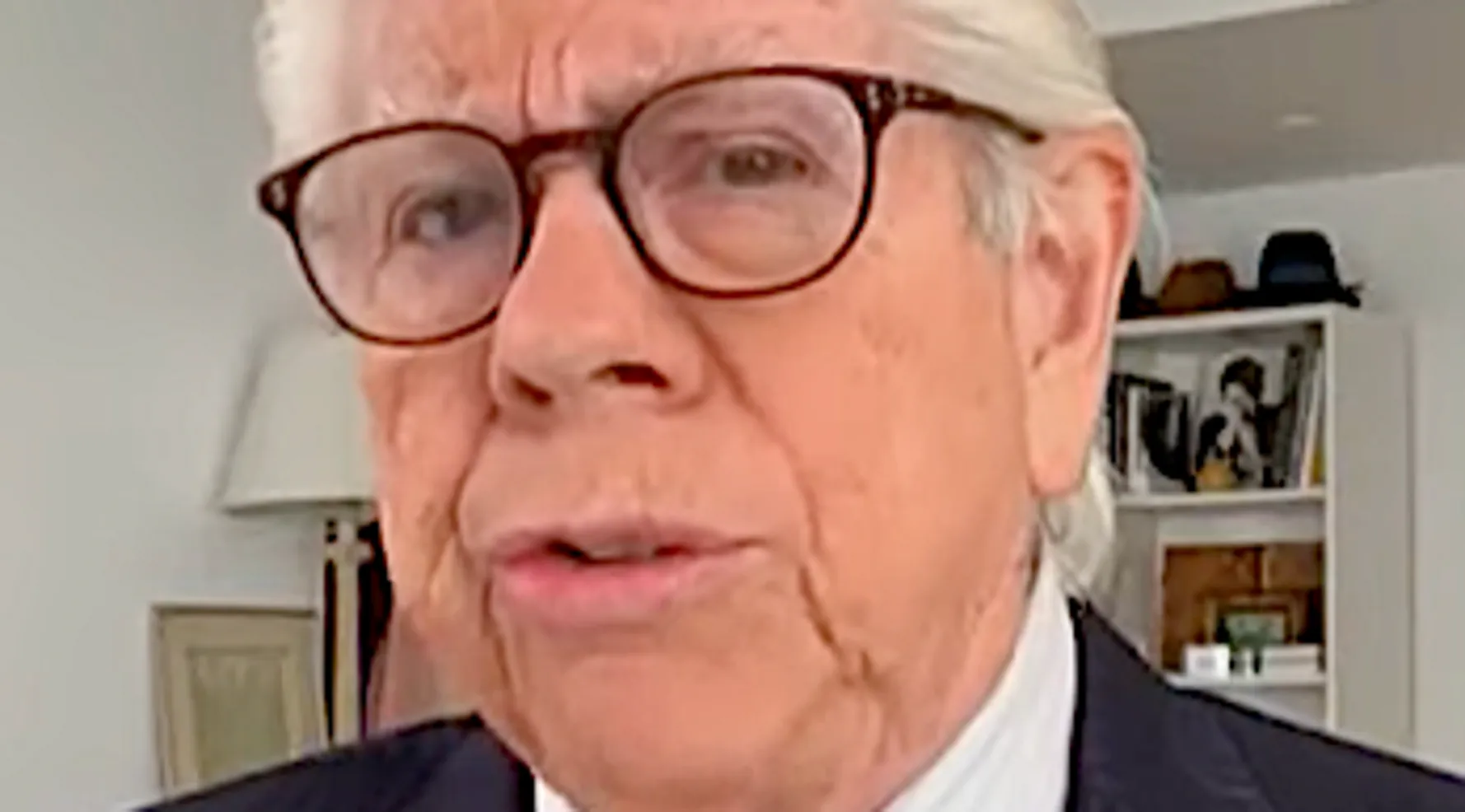 Carl Bernstein Rips 'Rogue' Justice Clarence Thomas On Call For Respect Of Institutions