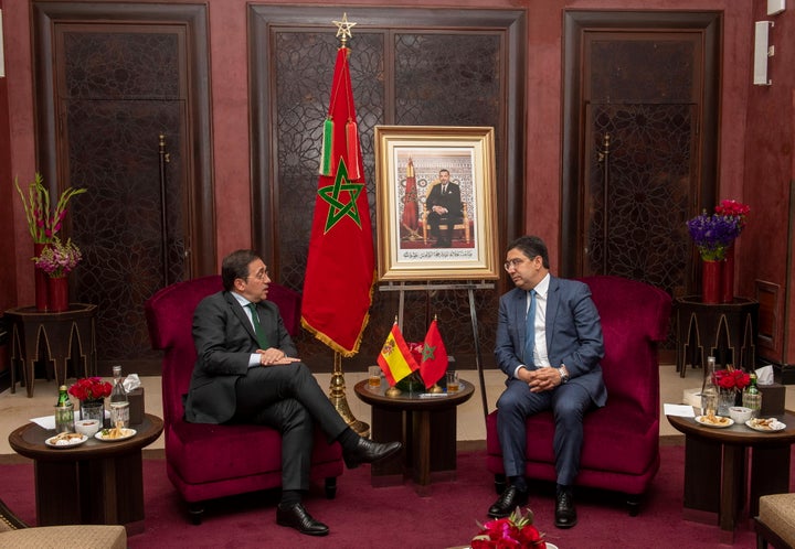 José Manuel Albares y Naser Bourita (R), ayer en Marrakech.