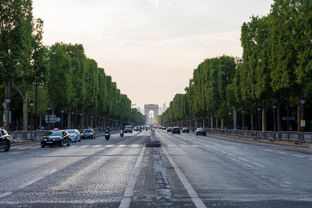 Voici à quoi ressembleront les Champs-Élysées pour les JO ( Photo des Champs-Élysées par Ari Beser via Getty Images)