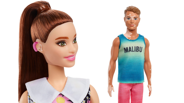 Las novedades de Barbie Fashionistas: una muñeca con implante cloquear y Ken con vitiligo.