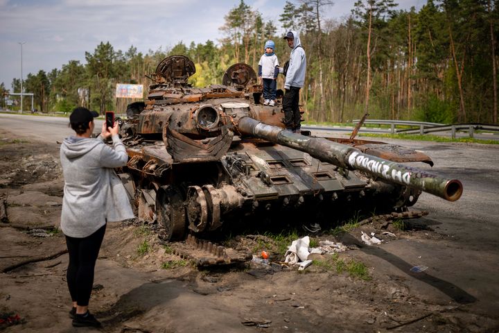 Tanque ruso a las afueras de Kiev.