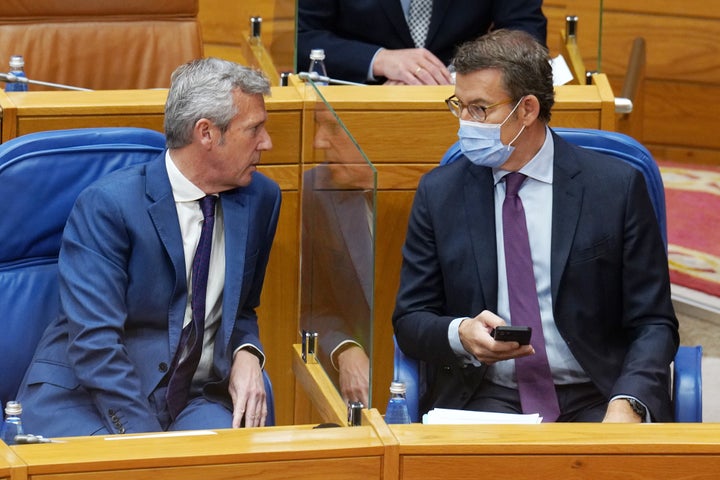 Rueda y Feijóo en la última sesión de investidura.