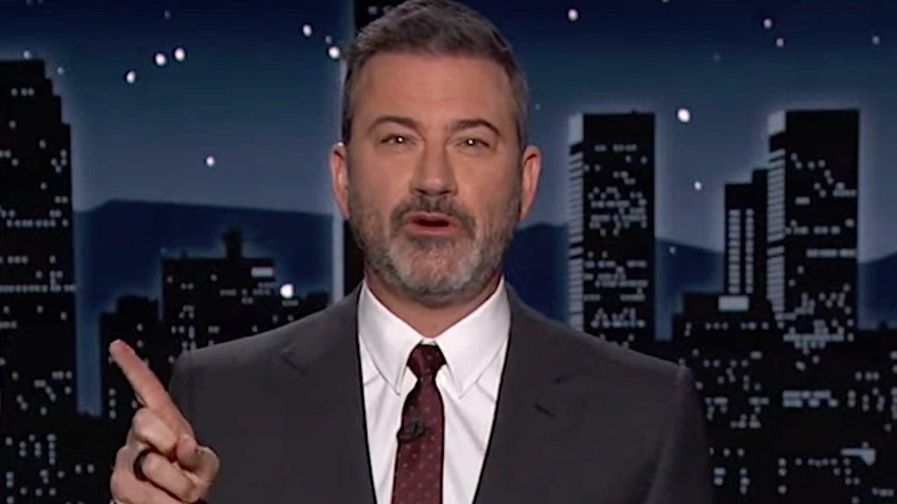 Jimmy Kimmel a un avertissement brutal pour les républicains « pris sur bande en train de faire des trucs bizarres »