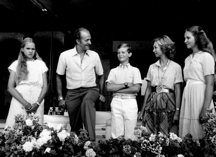 Los Borbón, en Mallorca, cuando parecían ser una familia perfecta.