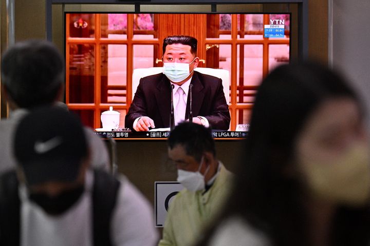 Líder de Corea del Norte, Kim Jong Un en la televisión pública.