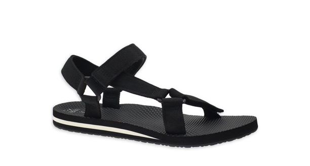 Walmart Sandals Are The Best-Kept Summer Footwear Secret | HuffPost Life